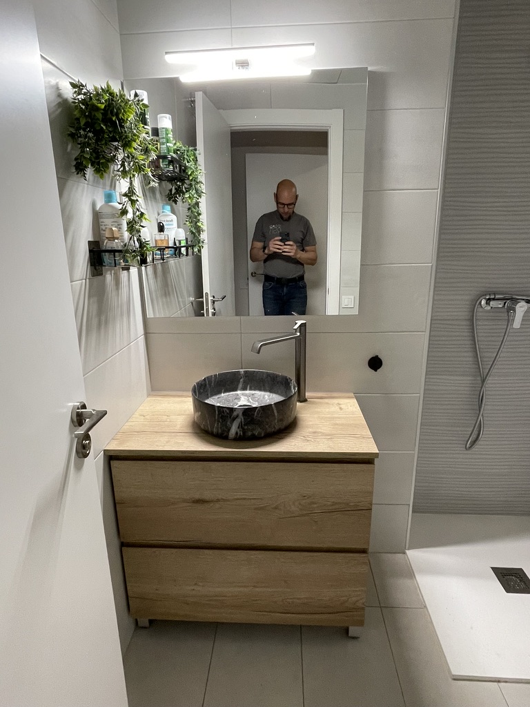 Mueble de baño instalado